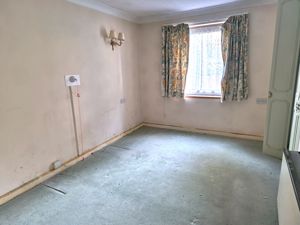 Photo 7- click for photo gallery